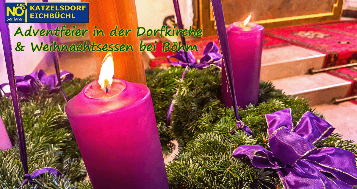 Adventkranz in der Dorfkirche mit zwei brennenden Kerzen Adventkranz in der Dorfkirche mit zwei brennenden Kerzen